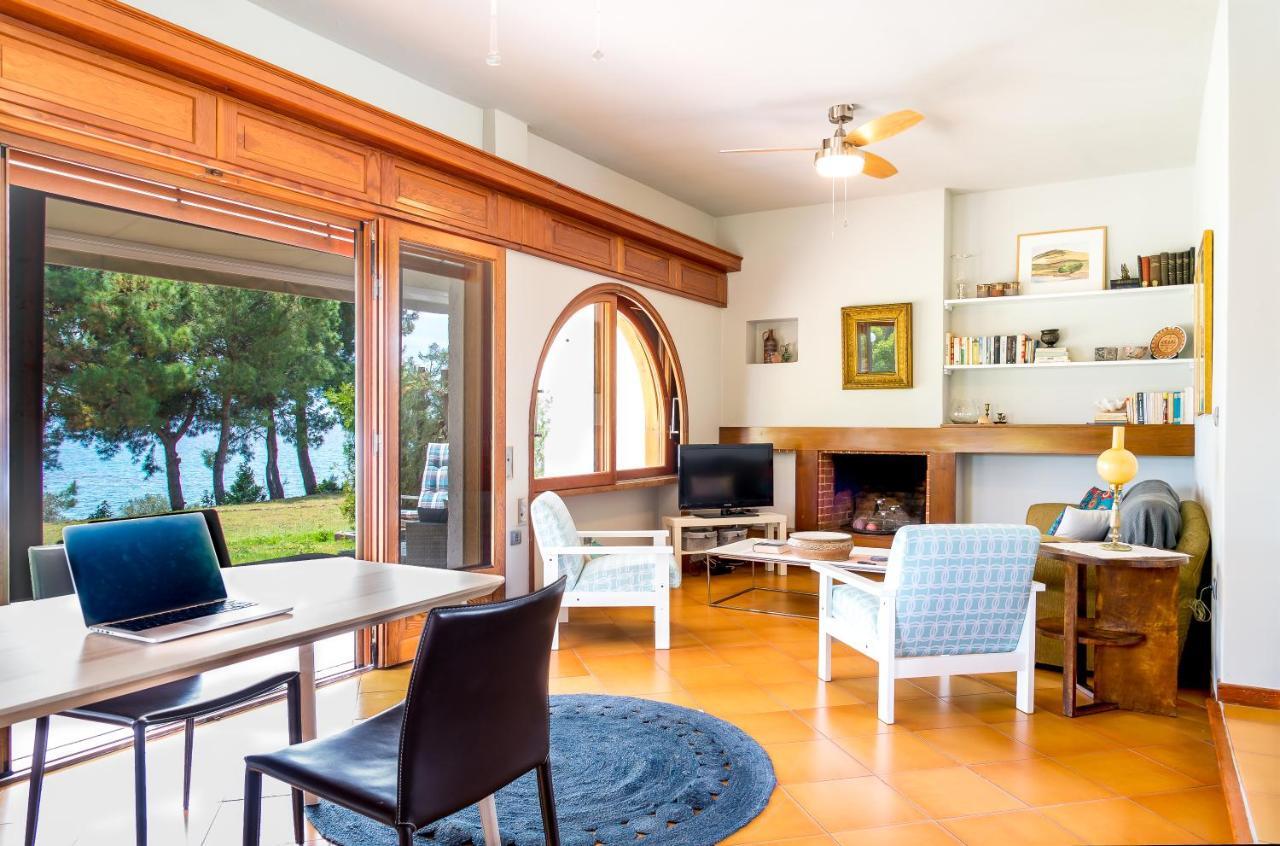 Summerday Villa Private Beach نيا إيراكليا المظهر الخارجي الصورة