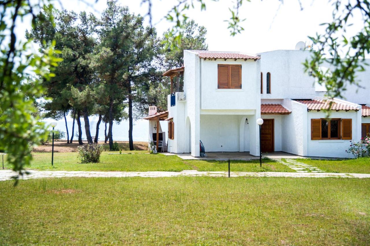 Summerday Villa Private Beach نيا إيراكليا المظهر الخارجي الصورة