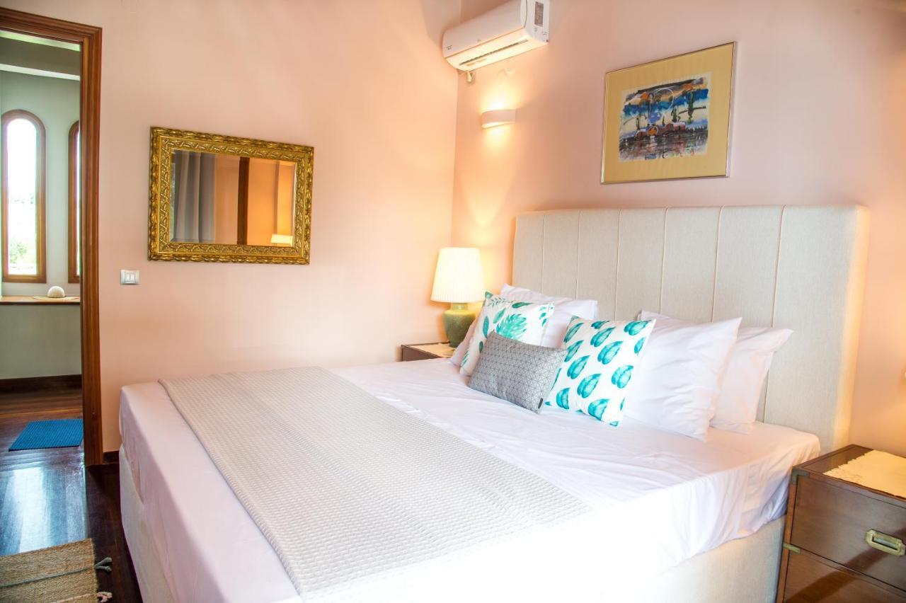 Summerday Villa Private Beach نيا إيراكليا المظهر الخارجي الصورة